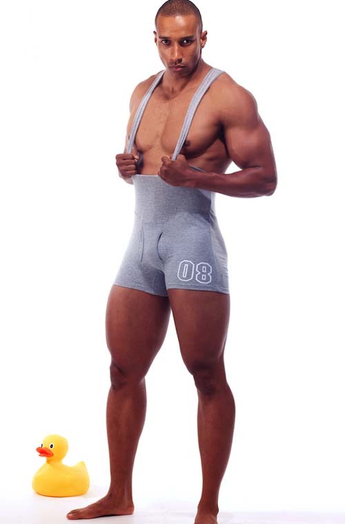 missinglinc:  Dem thiiiighs! 