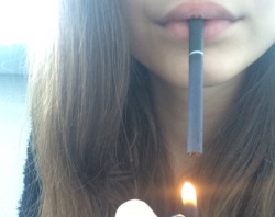 Love them lips, hate that cigarette.