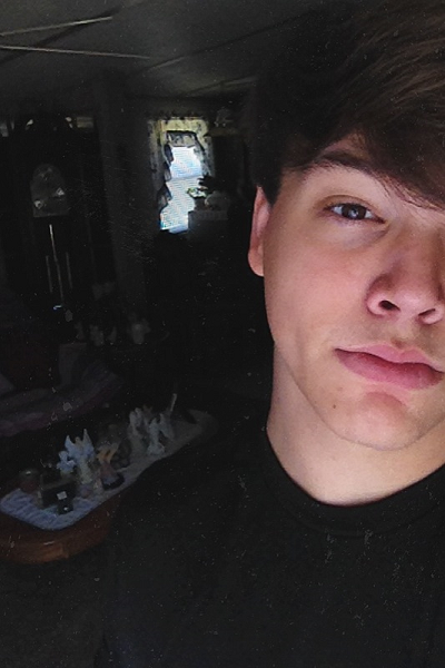 legalmeth:  hey look a selfie of me cool 