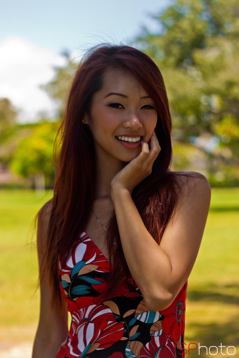 ilacjay:  The very gorgeous Miss Elizabeth Tran feature on www.sphotohawaii.com go