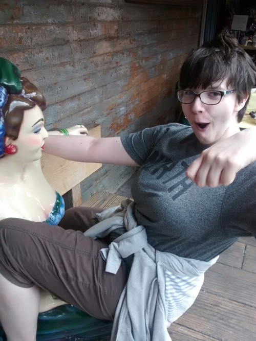 pmoth:me and @8ts with our gf