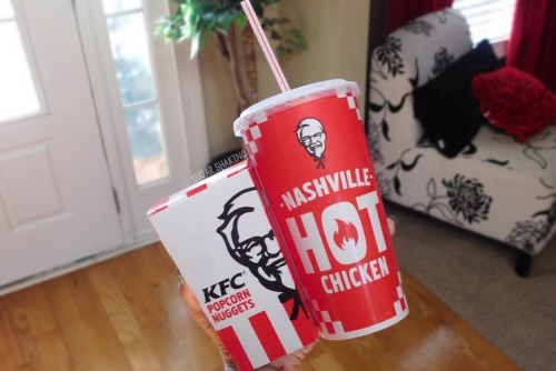 suqar-shakinq: Omg I love the kfc cups and containers ( Instagram : suqar.shakinq )