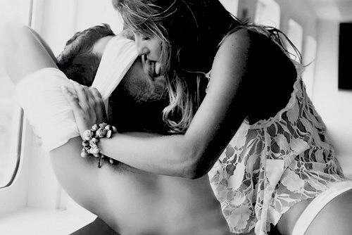 cheekyblushin:  I licked it, it’s mine. 