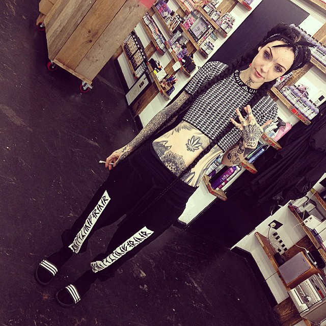 ahistoryofweedcraft:  #ootf #slides #longclothing #unif #graceneutral #3datkid