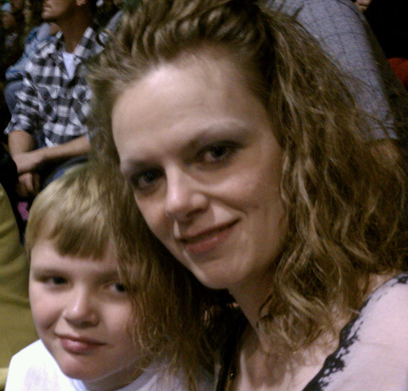 spreadin:  spreadin:  Amanda Leadford of florence alabama showing her as a mom 