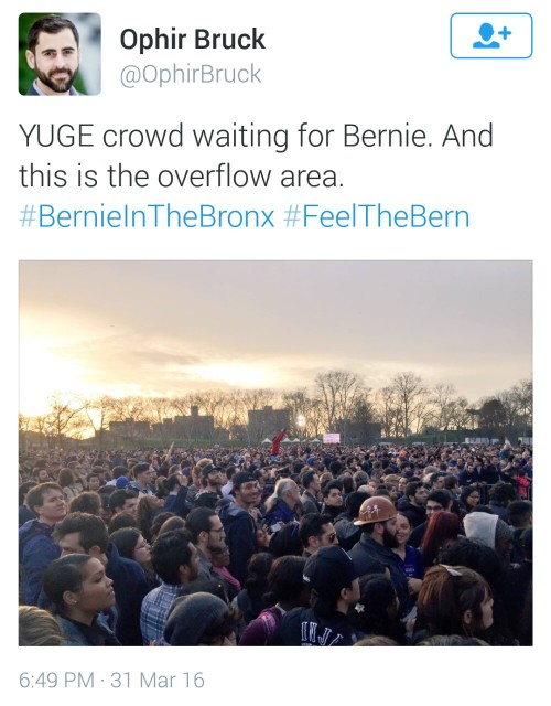 liberalsarecool:Bernie in da Bronx!