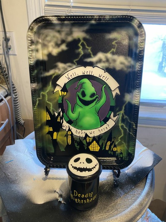Oogie boogie rolling tray