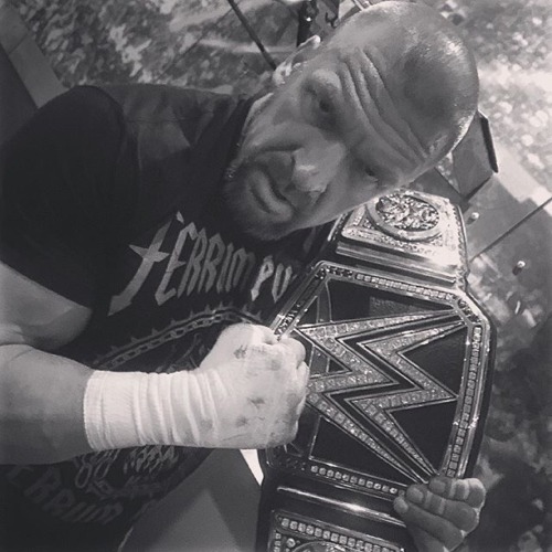 unstablexbalor:    wwe: The #WWE World Heavyweight Champion @tripleh sends a message to #RomanReigns: this is who I am. #WrestleMania #Raw   