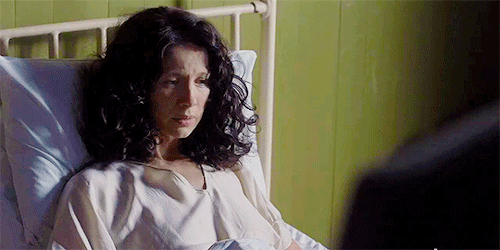 nordic-sassenach:Claire in the 1940s (Outlander season 2 trailer) 