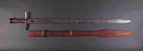 art-of-swords:  Kaskara SwordDated: late 19th or early 20th centuryPlace of Origin: Sudan, AfricaMeasurements: overall length 40 inches (101.6cm); blade length 34 inches (86.3cm)The handle of the sword is wrapped in leather, while the cross guard is made