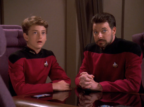 aluminumphosphorus:takemetotheenterprise: conceptadecency: This might be the best episode ever of St