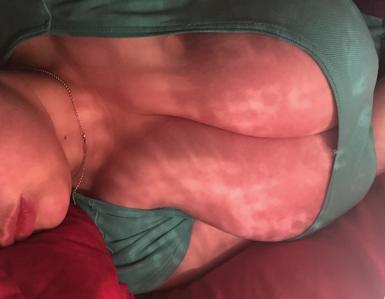 sweaterstrecher:  😘