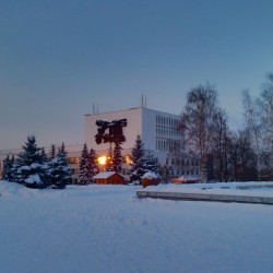 #Sunset Central #Square, #Izhevsk #Udmurtia #Russia   #Today, #evening  #streetphotography #snow #winter #cold #новыйгод #Россия #Ижевск #Удмуртия #walking #walk #металлург #city #landscapephotography