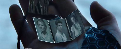 likeschizophreniawithapot:  Catching Fire