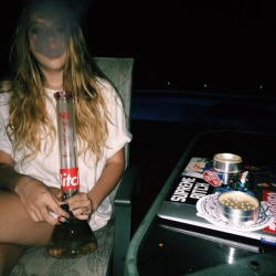 ripninhale420:  Night pool side vibes💞✨