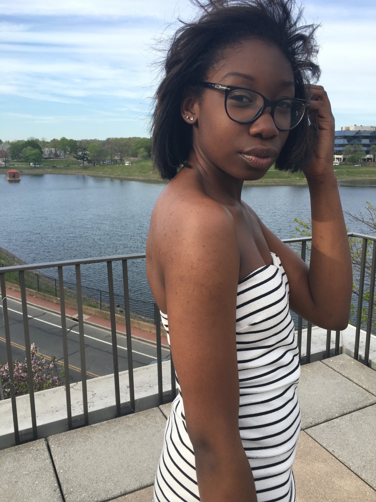 thineprettythoughts:  As a photographer, I hate taking pictures… But it’s blackout
