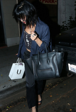 nxstygal:  daily—celebs:  11/20/14 - Vanessa Hudgens leaving Nine Zero One Hair Salon in West Hollywood.