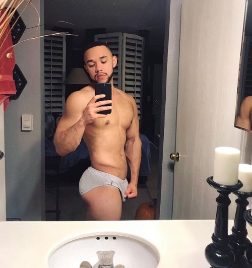 phreakygeminidgaf:  Chris 👅