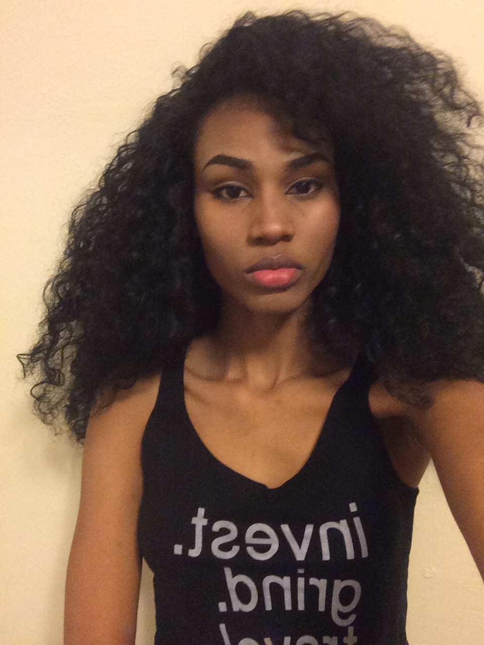 khadds:  sweetvulgarity:  FroLife. BlackOut! ✊  You’re gorgeous sis