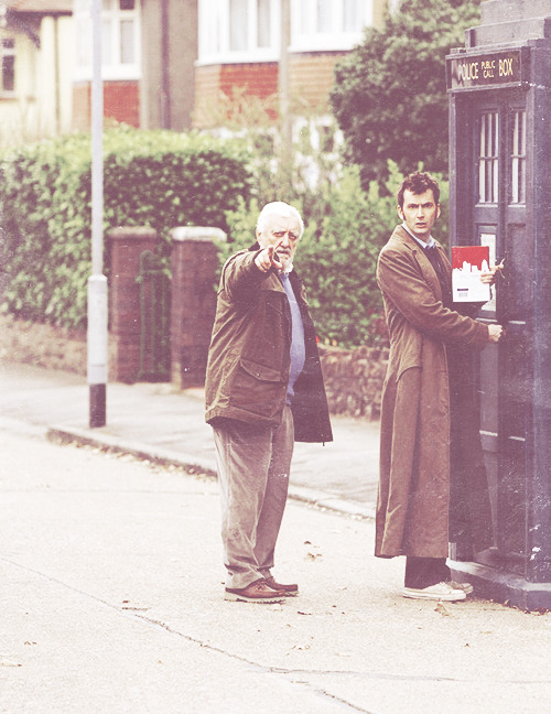 ponderingthegalaxies:  319/a shit load of doctor who stills 