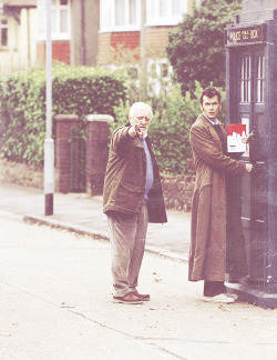 Ponderingthegalaxies:  319/A Shit Load Of Doctor Who Stills 