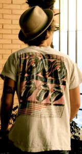  Harry Styles Back 