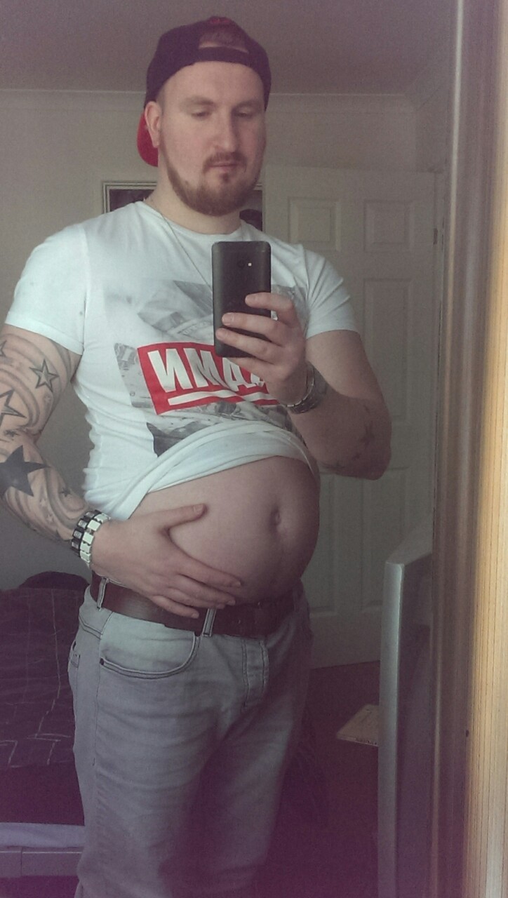 kroberts19866:  Exjock belly