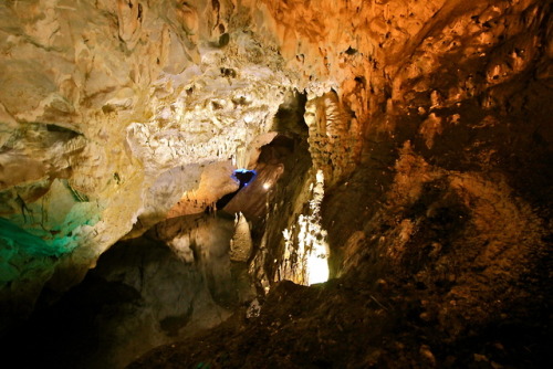 lutnistas:Vrelo Cave in the Matka Canyon ( North Macedonia ) 