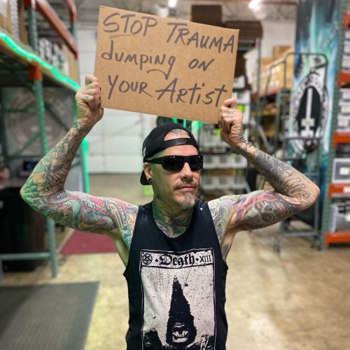 Tattoo artists aren’t your licensed therapists! #tattooerwithasign #tattootherapy #traumadump #trauma #tattoosign #tattoosigns (at RedTree Tattoo Gallery)
https://www.instagram.com/p/Cp72HK7rJ6B/?igshid=NGJjMDIxMWI=