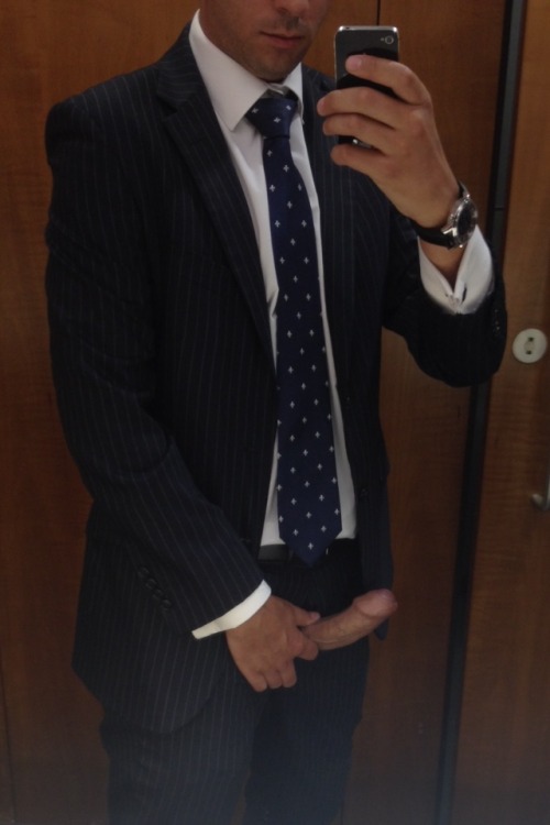 johnnybvlgari:  Johnny’s back from his holidays. Suit of the day. Enjoy it. JB 