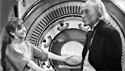ladyamypond:The Doctor and Vicki 