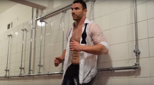 giantsorcowboys:Friday’s FoxKeegan Hirst Stripped Down For Attitude Magazine. Glad To See That My Ne