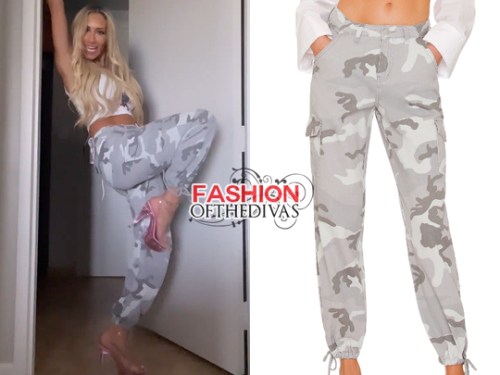 Kayla Camo Jogger Pant in Grey from Superdown