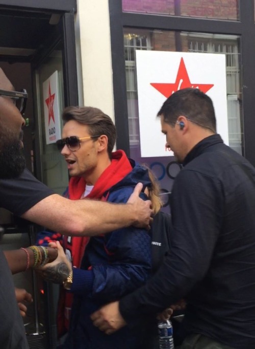 thedailypayne:Liam arriving at Virgin Radio France - 14/7