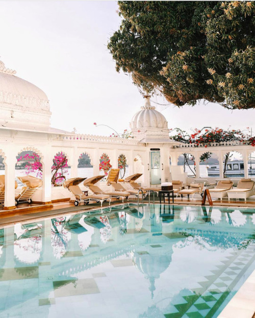 Taj Lake Palace, Udaipur, India emelinaah Taj Lake