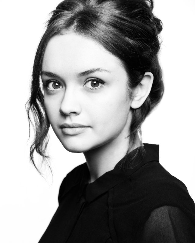 xxsquee:  Olivia Cooke