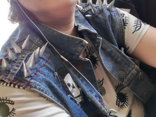 DIY How-To; Aluminum Can Spikes