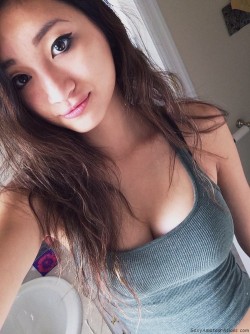 milky-honey-selfies:  Asian Selfies