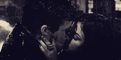 fightoffwithyourdemons:  Ezra and Aria, 