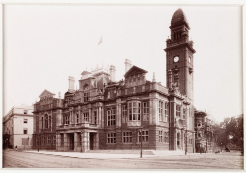 Leamington, The Town Hall