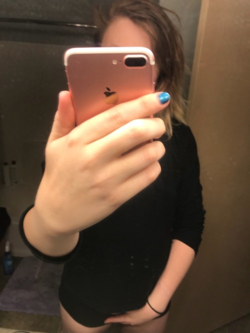 wreckmyshit: I only have my bridge, belly button, and tunnels in right now :3Giving my face a break 