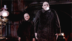 my-psychic-paper:  The Addams family (1991), directed by Barry SonnenfeldOur credo: