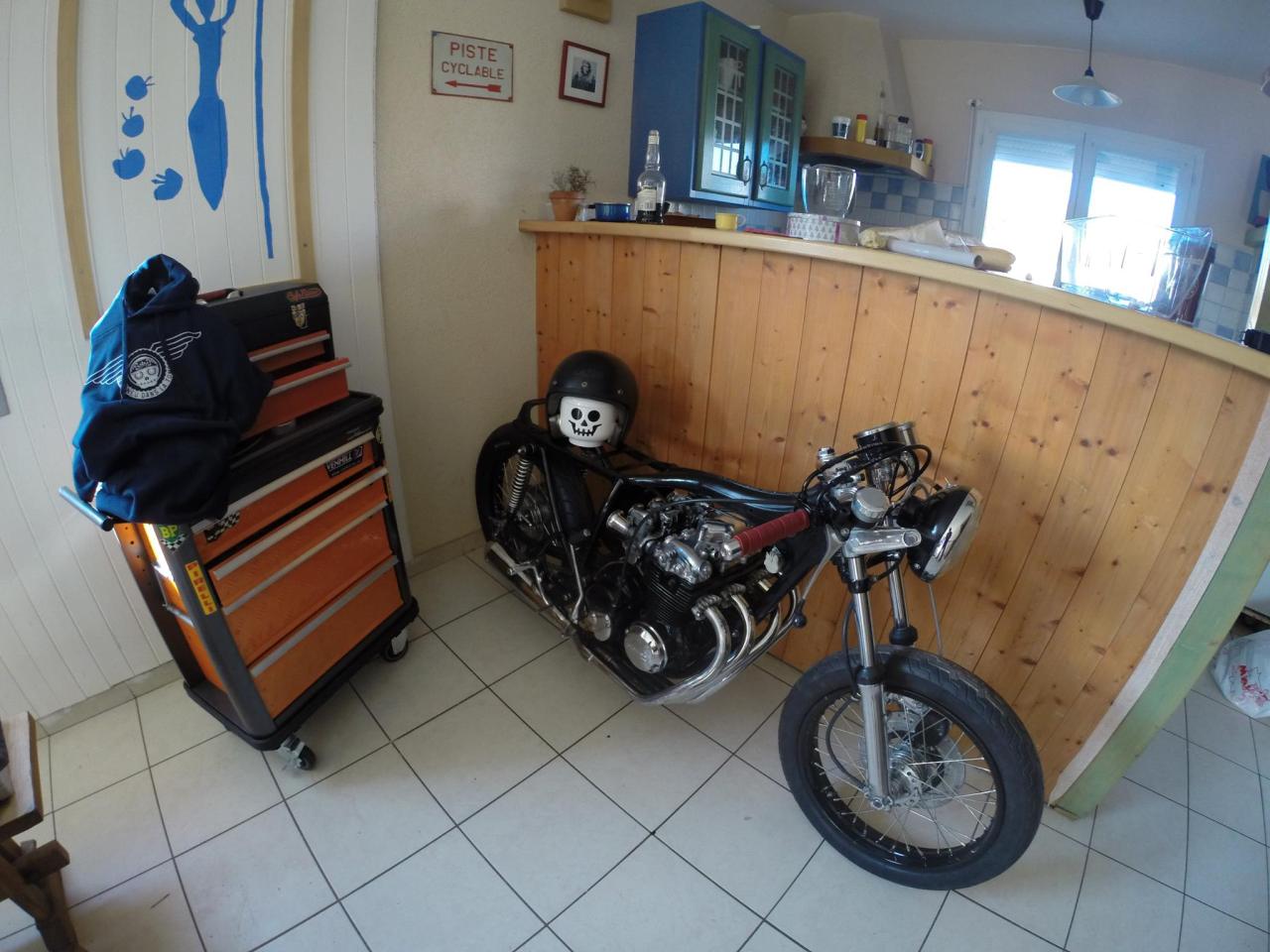 RACE CAFE