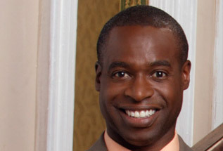 ethanwykes:  gutsmanschoiceass:  necrophilofthefuture:  did you know that phill lewis