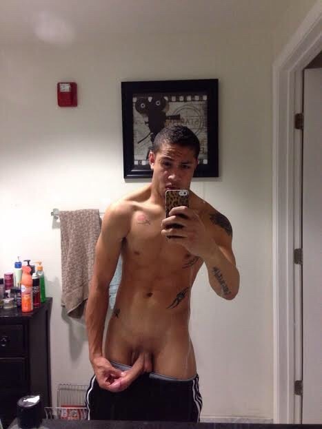 betosboyz:  Beto’s Corner http://betosboyz.tumblr.com/ 