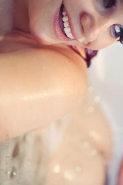 theclassydame:  sonbolmann:  Ruby Roxx « Photography by Cattetreault    