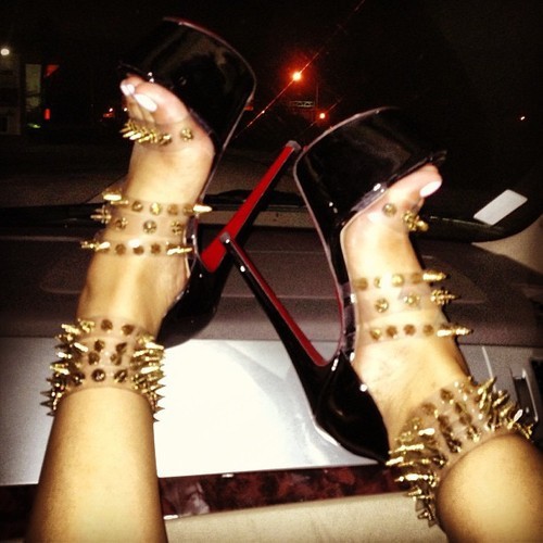 brandnewsocksndrawls: The hoodrat in me is screaming with pleasure with these…..too sexy