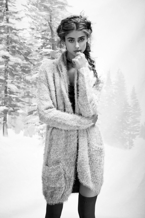 XXX senyahearts:  Taylor Marie Hill in “Winter photo