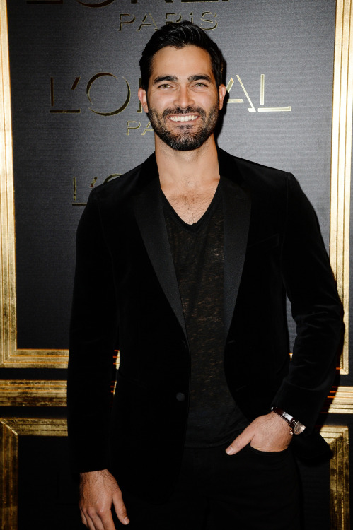 dailytylerhoechlin: [UHQ] Tyler Hoechlin attends the L'OreaL Gold Obsession Party as part of the P