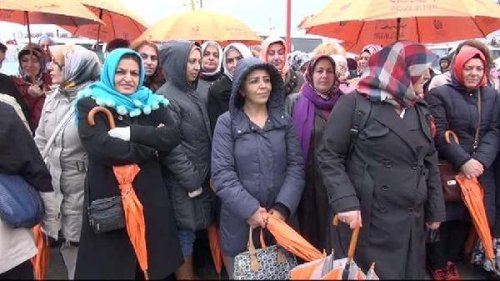 tabuttakibulutlar:Cinsiyetin fark etmez .Eğer bugün tecavüze sesini çıkarmazsan. Yarın seni de SİKERLER.